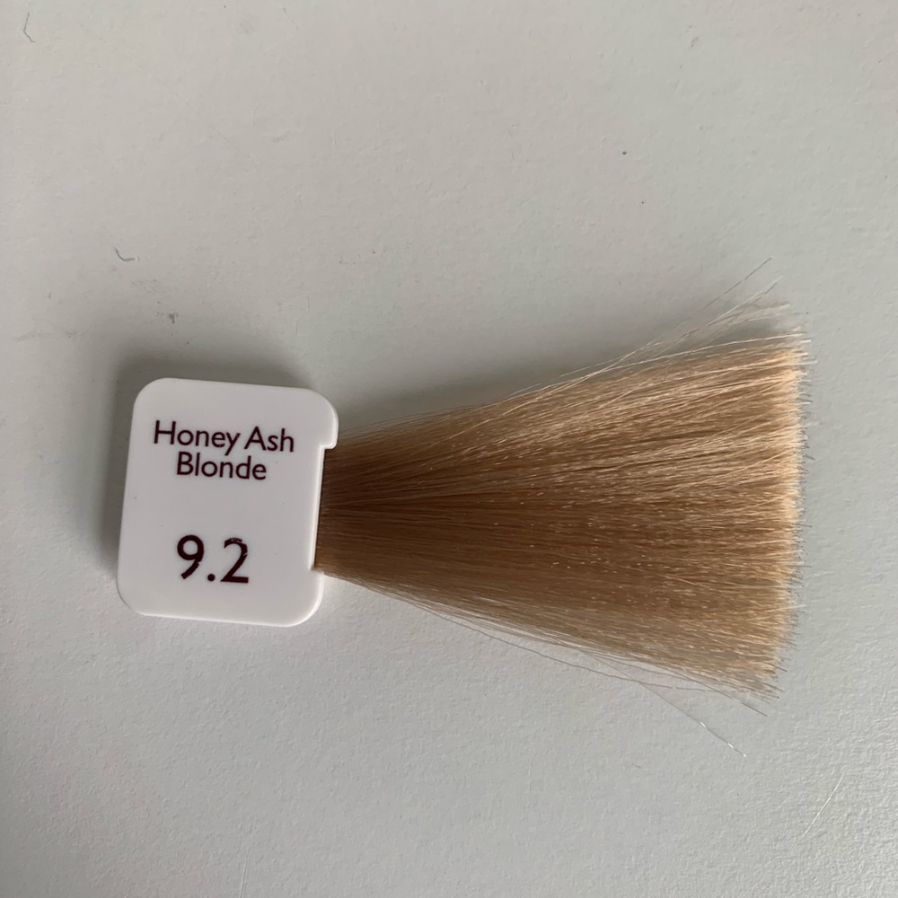 NATULIQUE Permanent Hair Color Lot Of 3 honey Ash Blonde 9.2